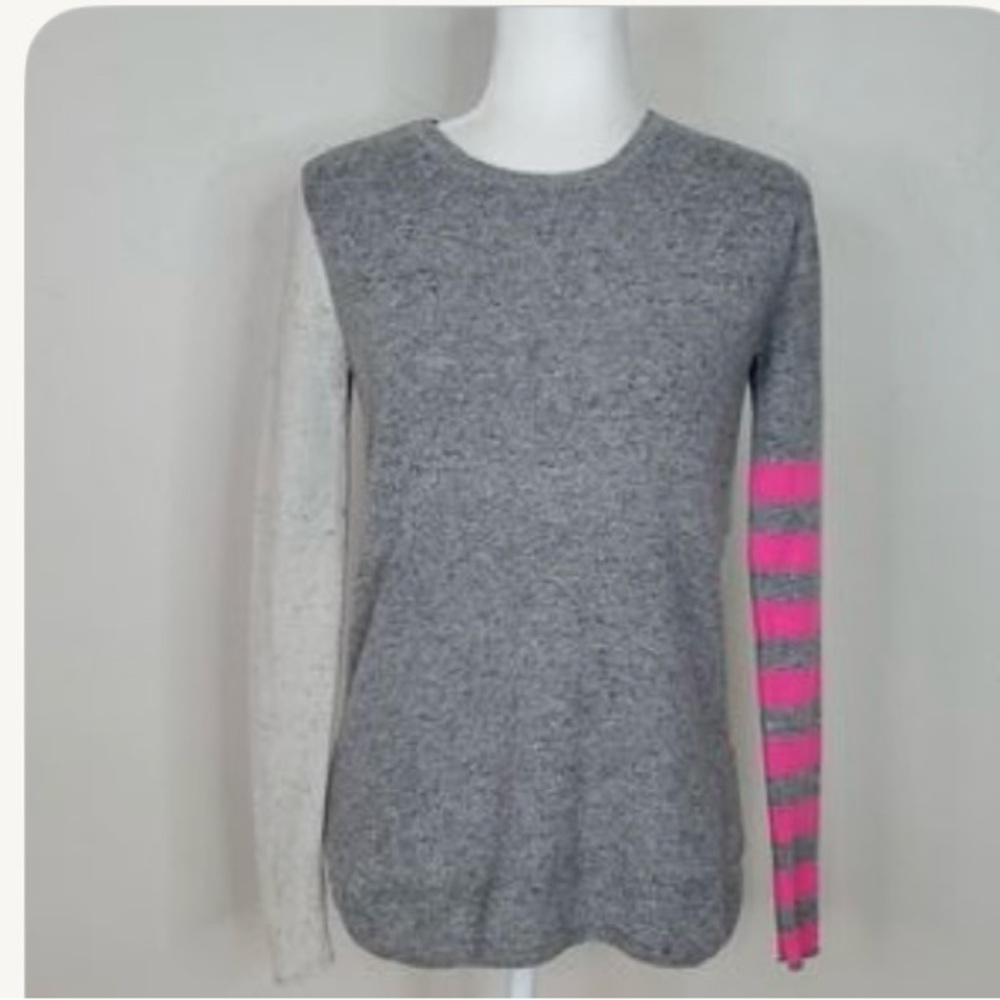 Price Firm. Lisa Todd Pop Rocks Cashmere Sweater in Confetti, Size XS in EUC.